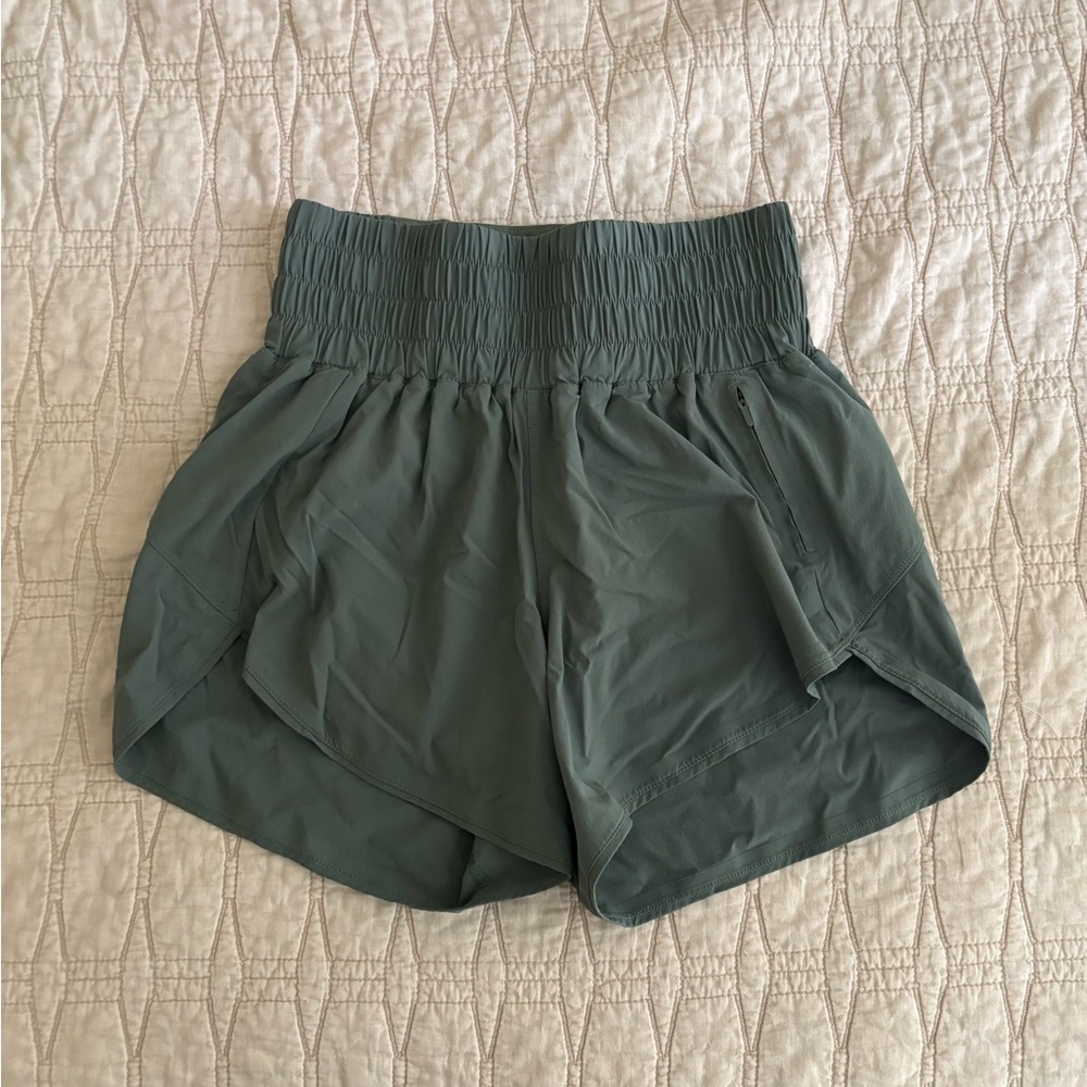 Outdoor Voices lightspeed shorts